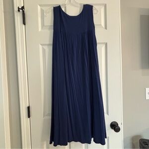 Elegant Navy Blue Sleeveless Dress